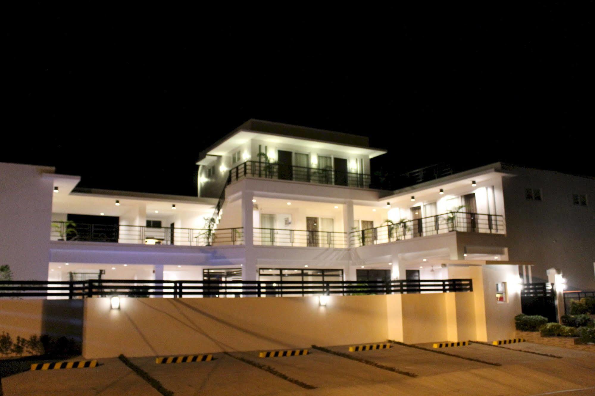Be-Ing Suites Davao City Exteriér fotografie