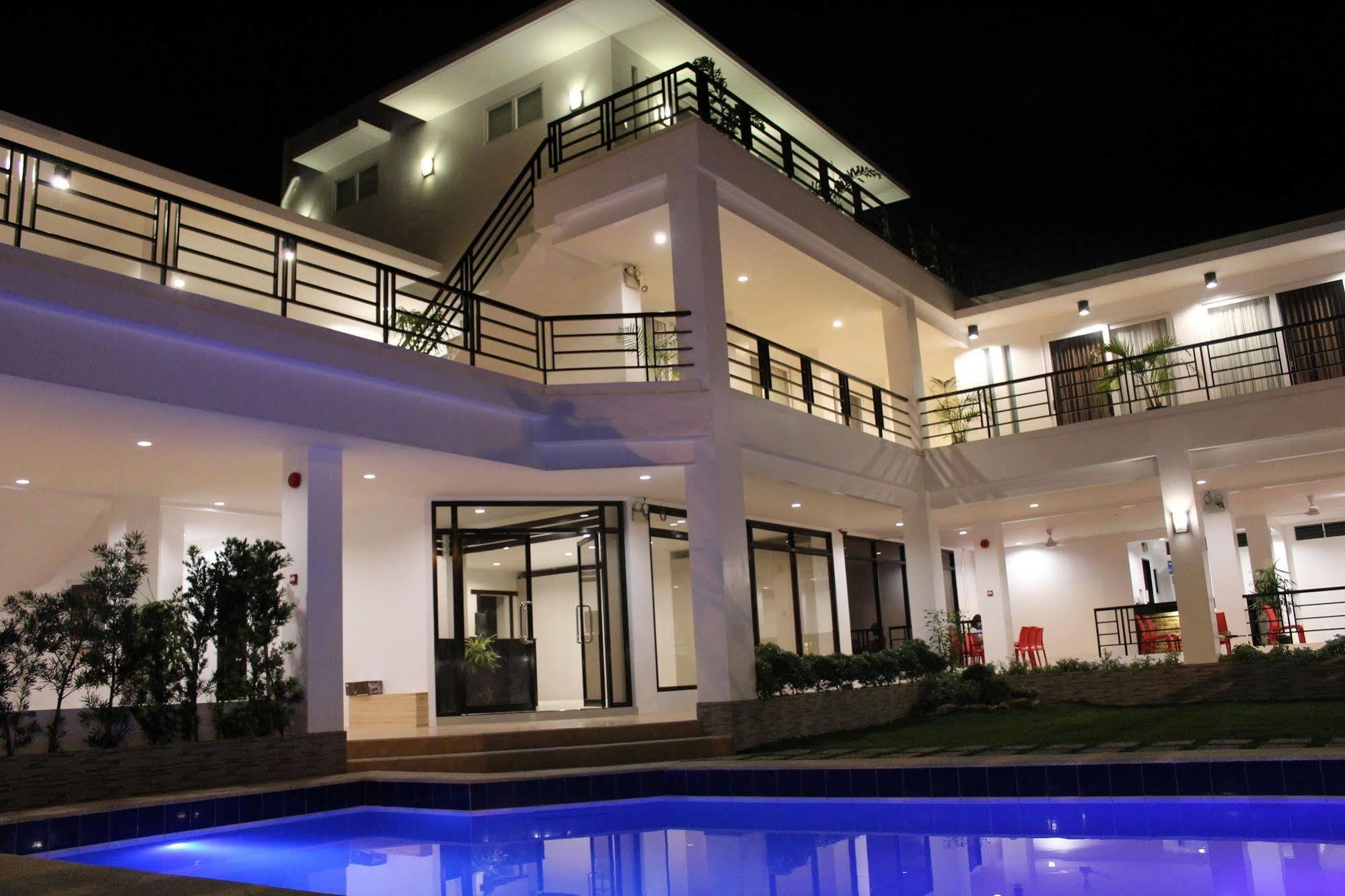 Be-Ing Suites Davao City Exteriér fotografie