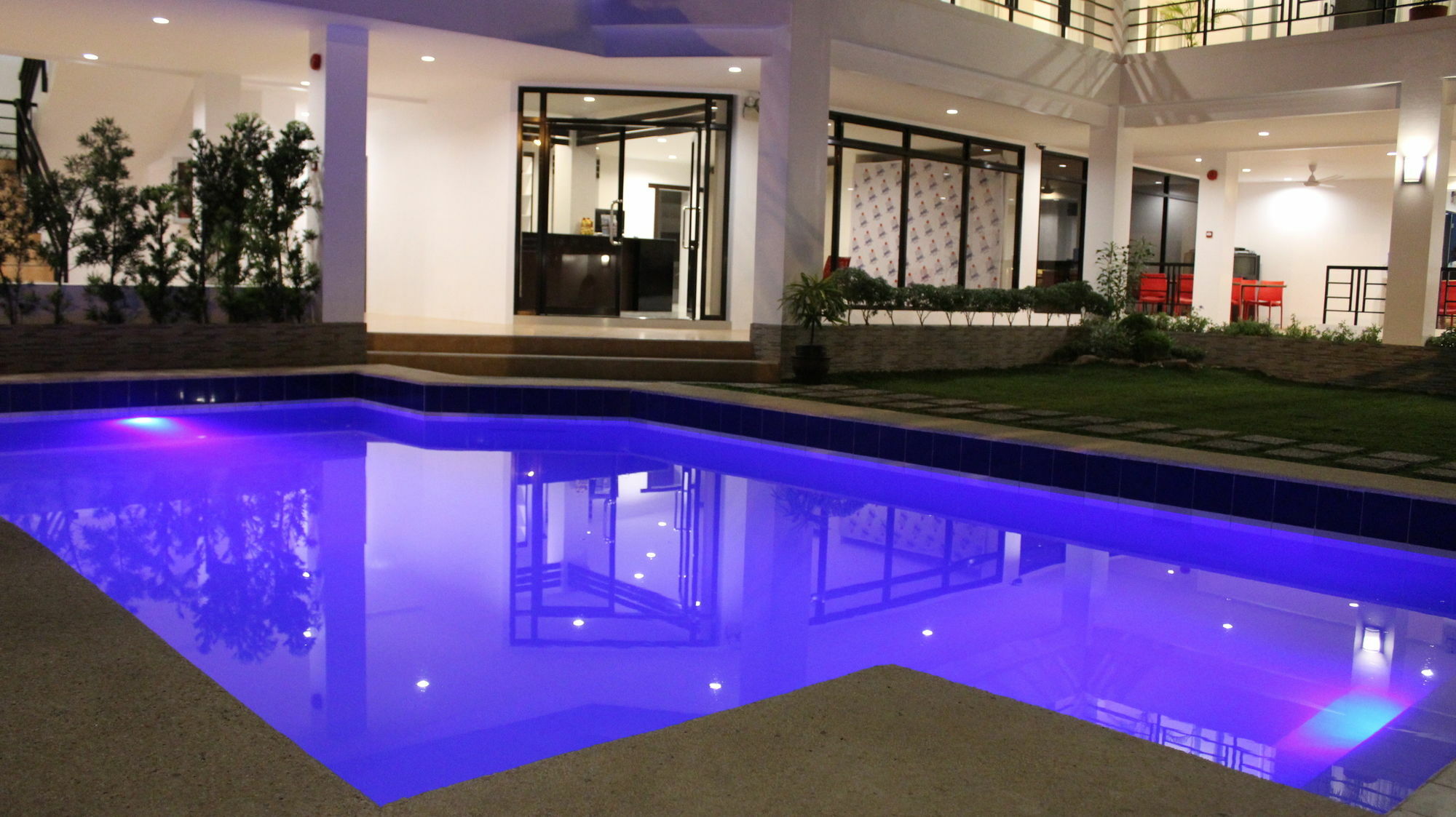 Be-Ing Suites Davao City Exteriér fotografie